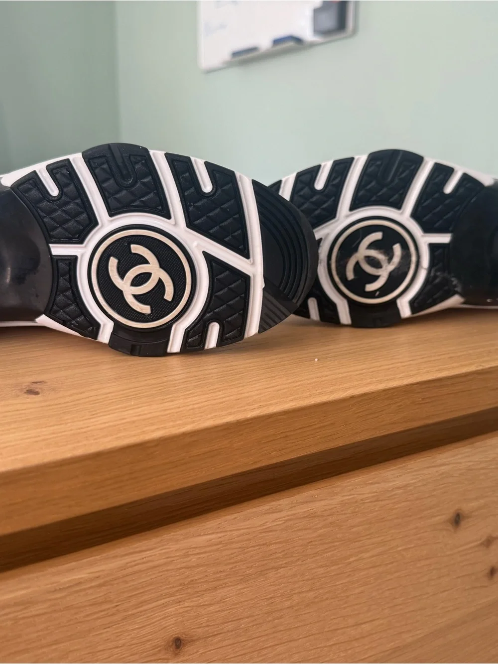 CHANEL Rev Sneakers